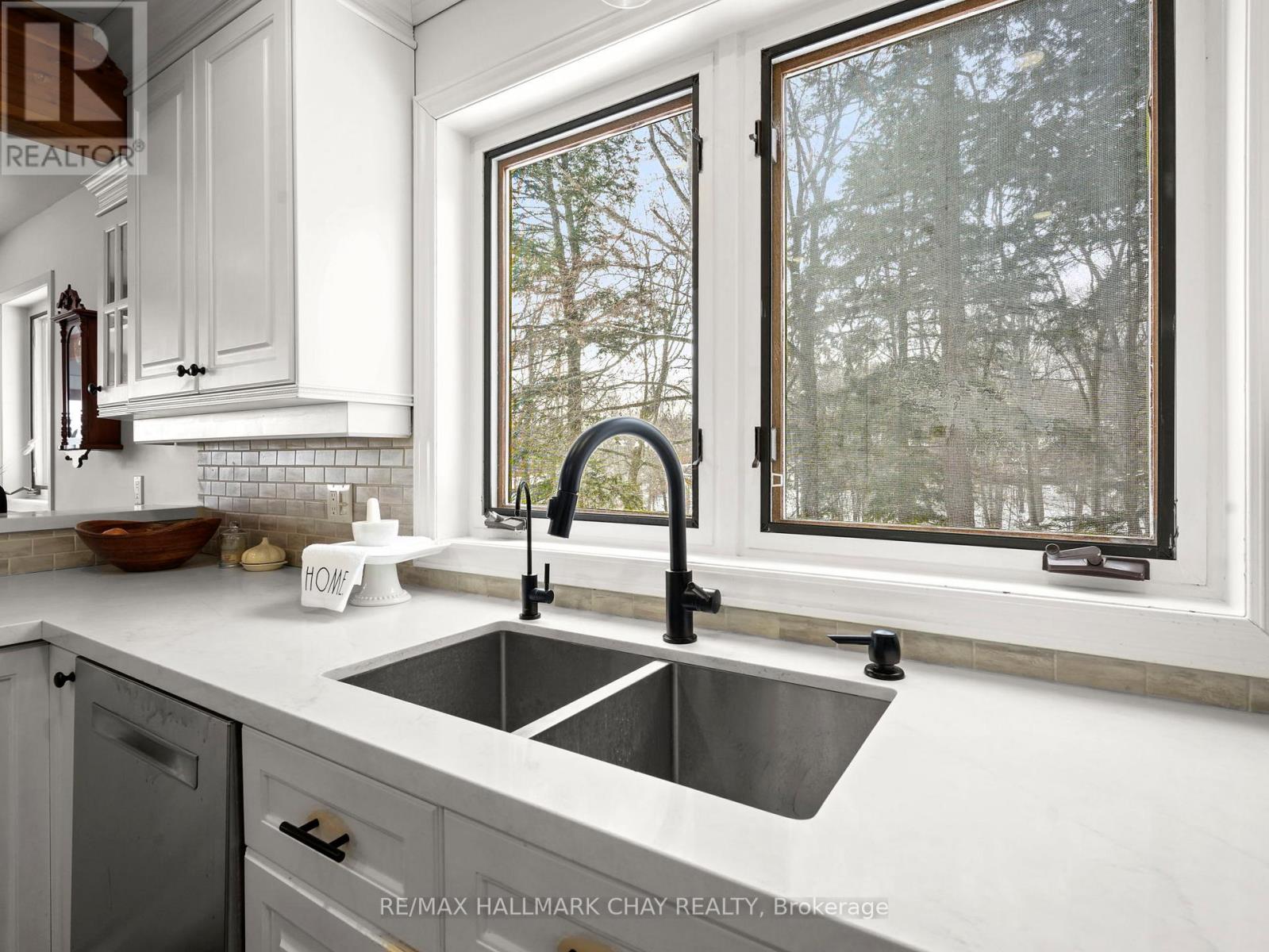 42 MOUNTAINVIEW ROAD - 26