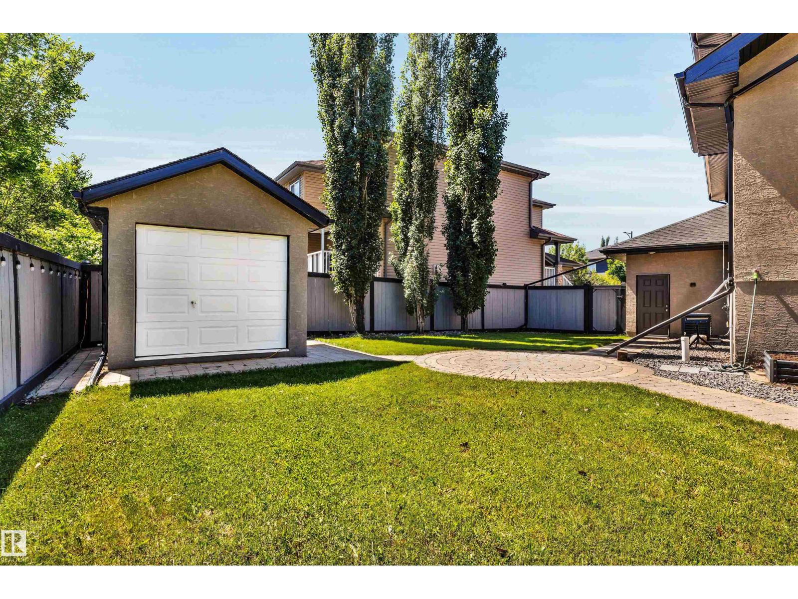 9 SHOREWOOD CR - 53