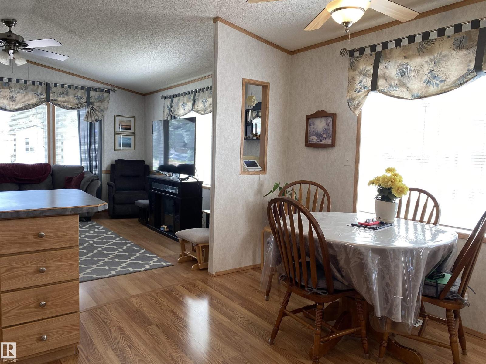 320 Evergreen PA NW - 10