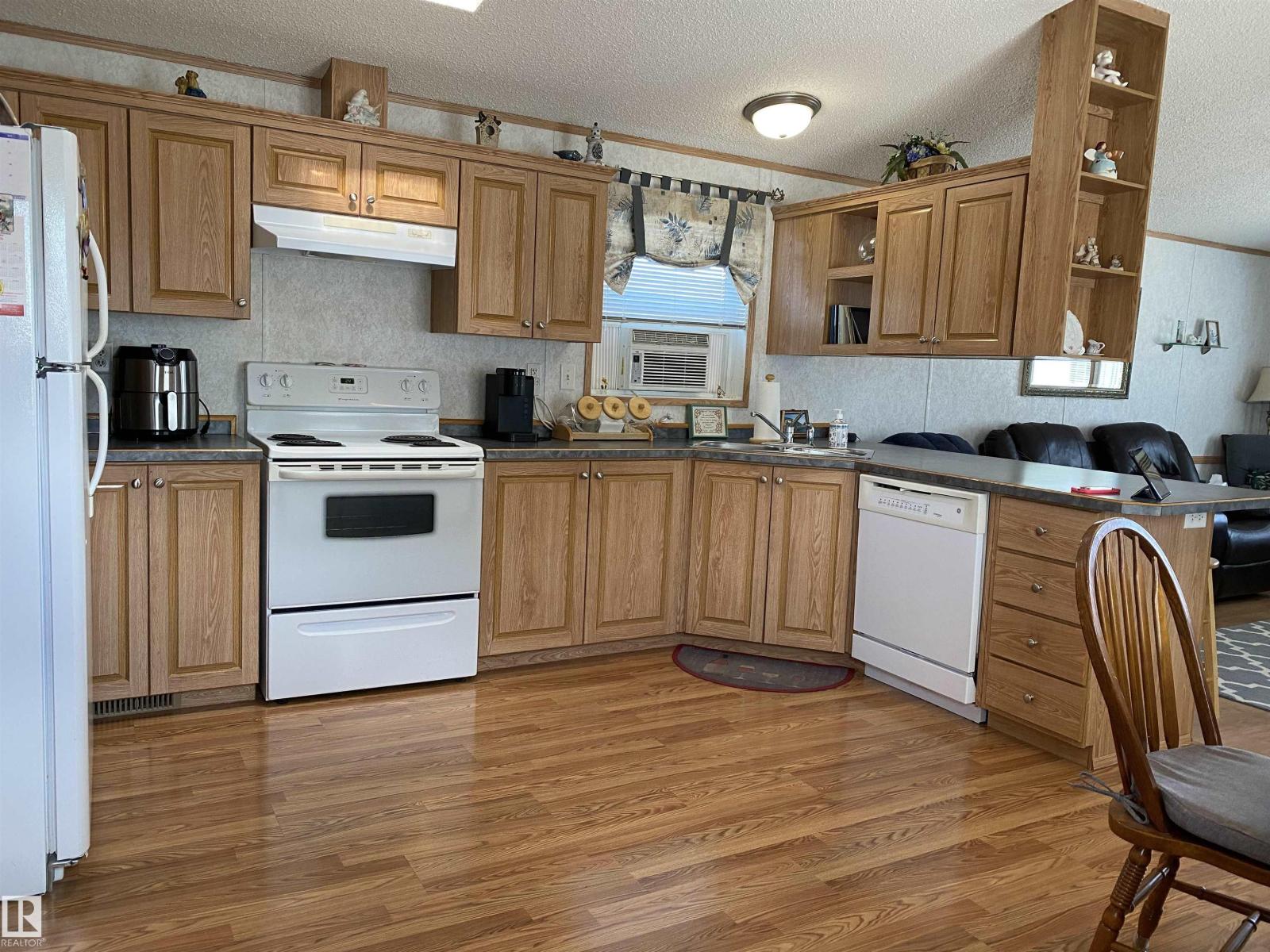 320 Evergreen PA NW - 4