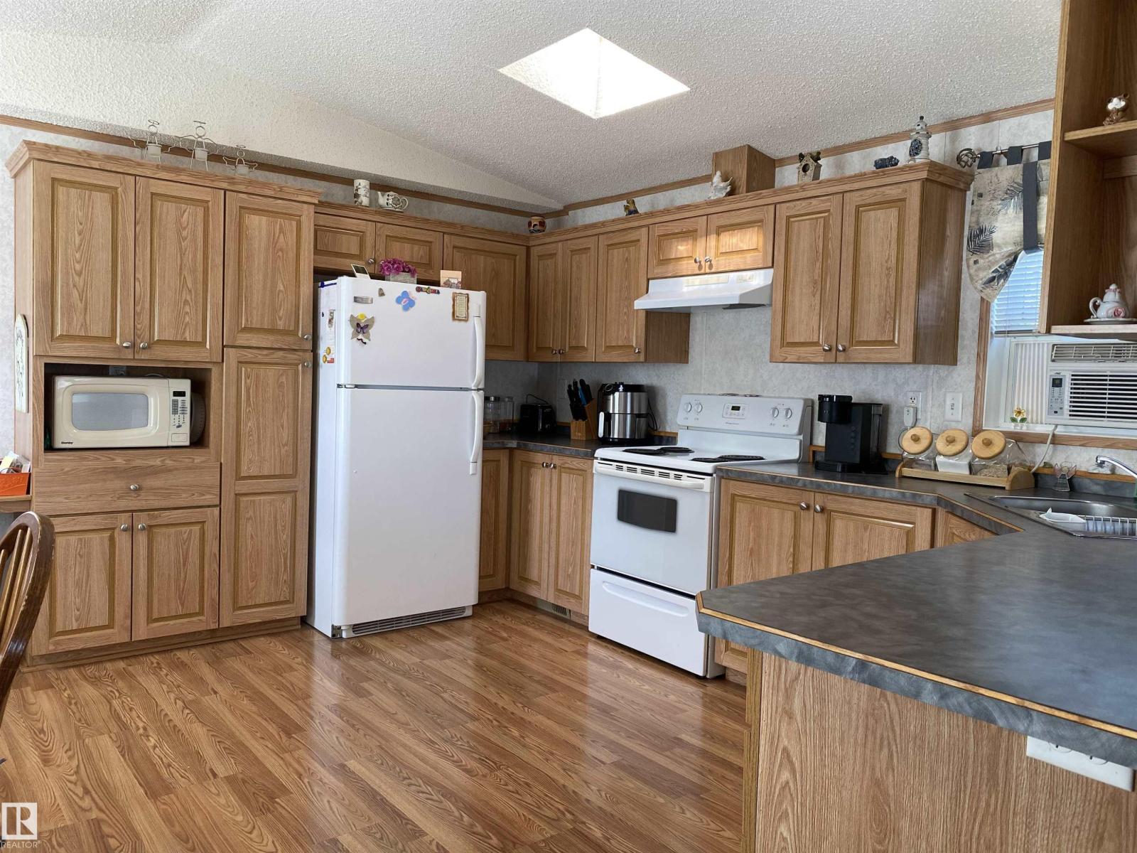 320 Evergreen PA NW - 5