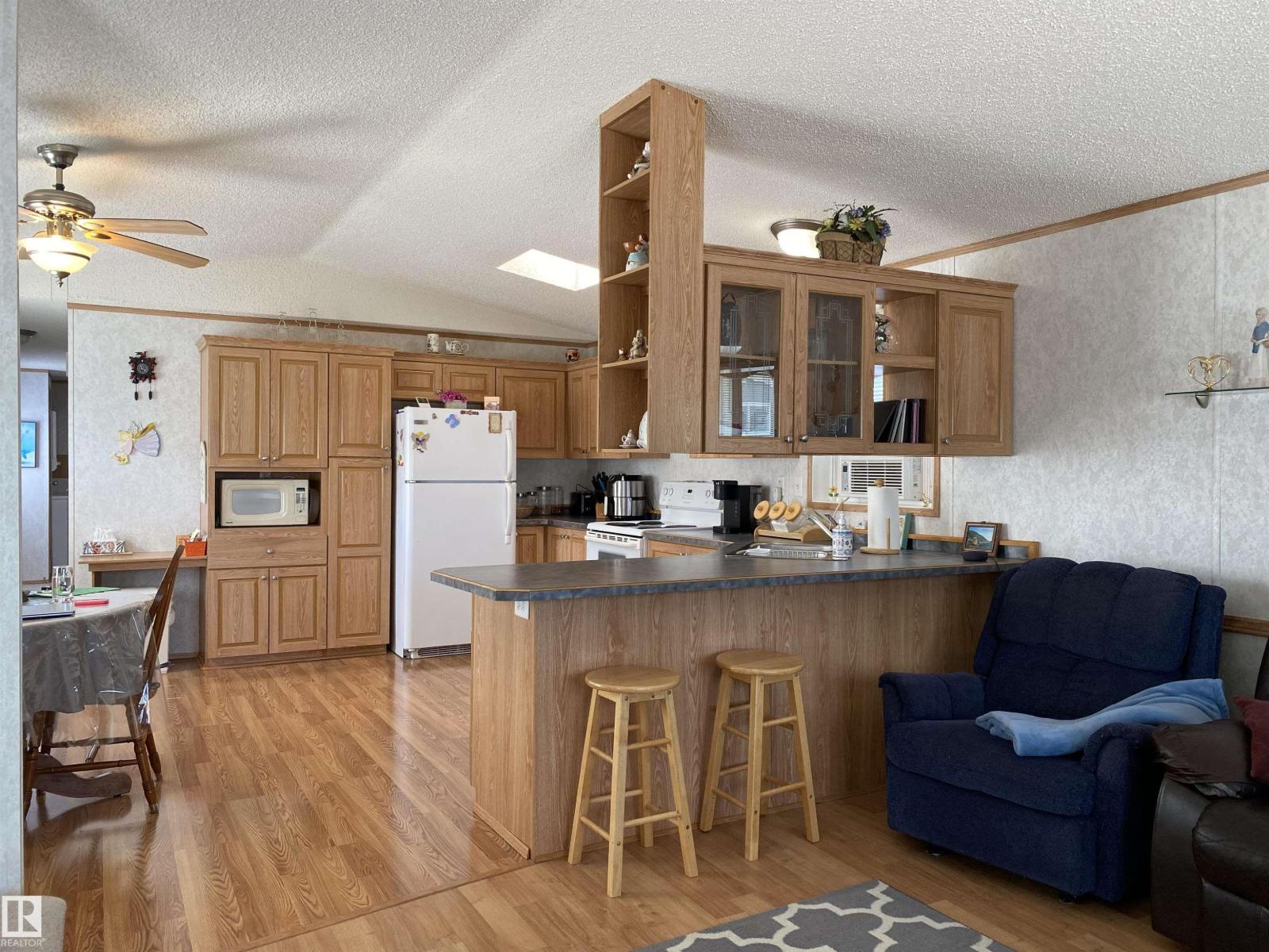 320 Evergreen PA NW - 8