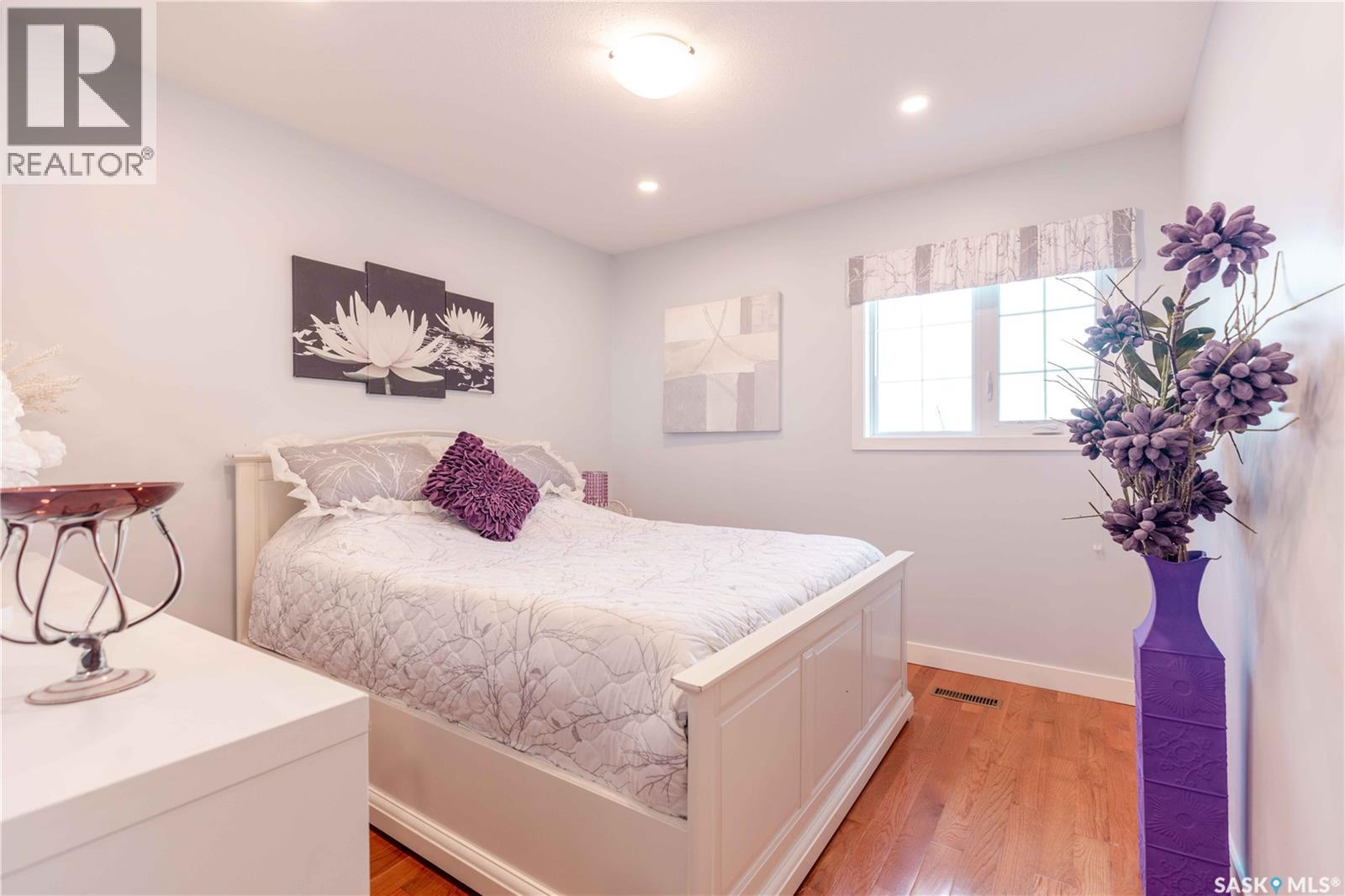 206 Braemar BAY — photo 24