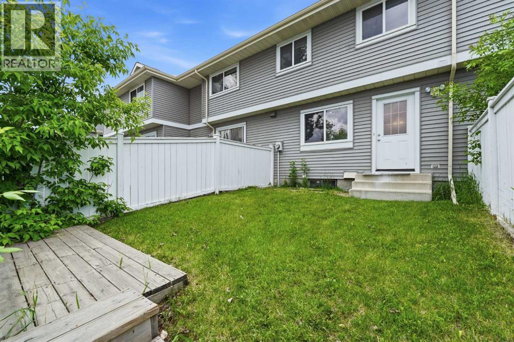 36 Falconer Terrace NE - 24