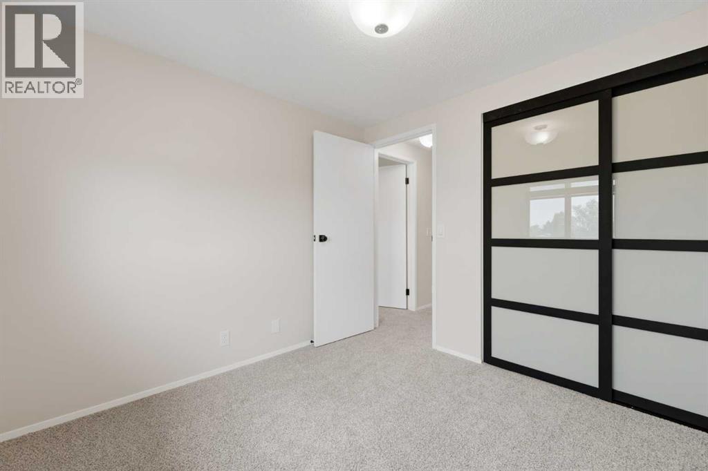 36 Falconer Terrace NE - 19