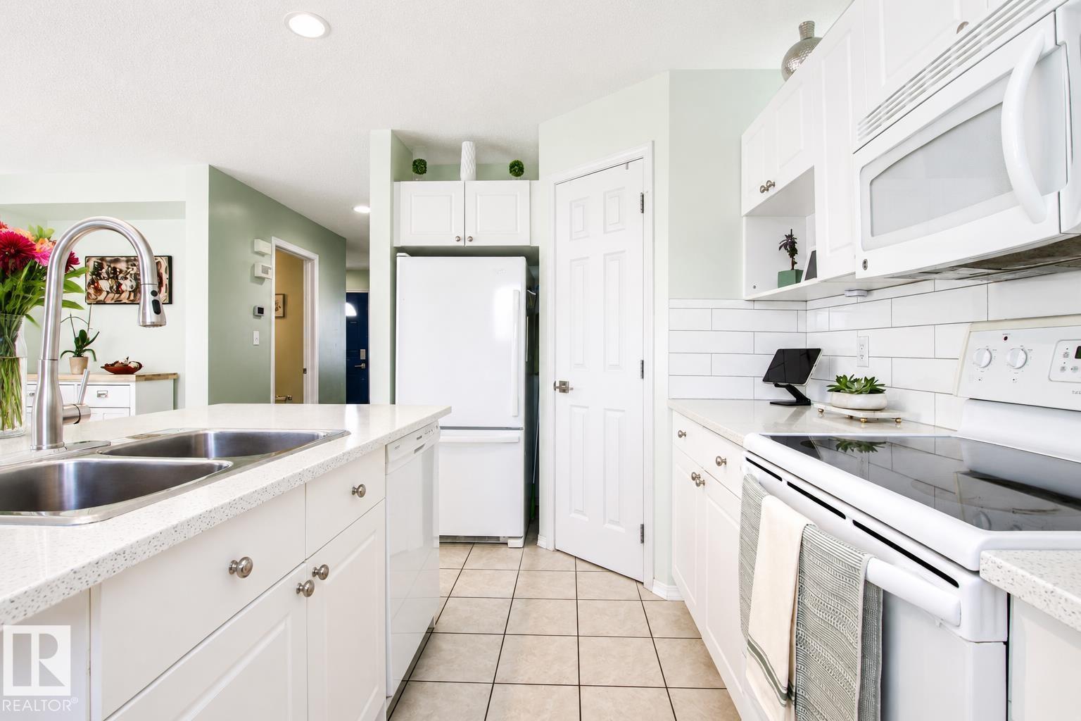 17311 90 ST NW - 8