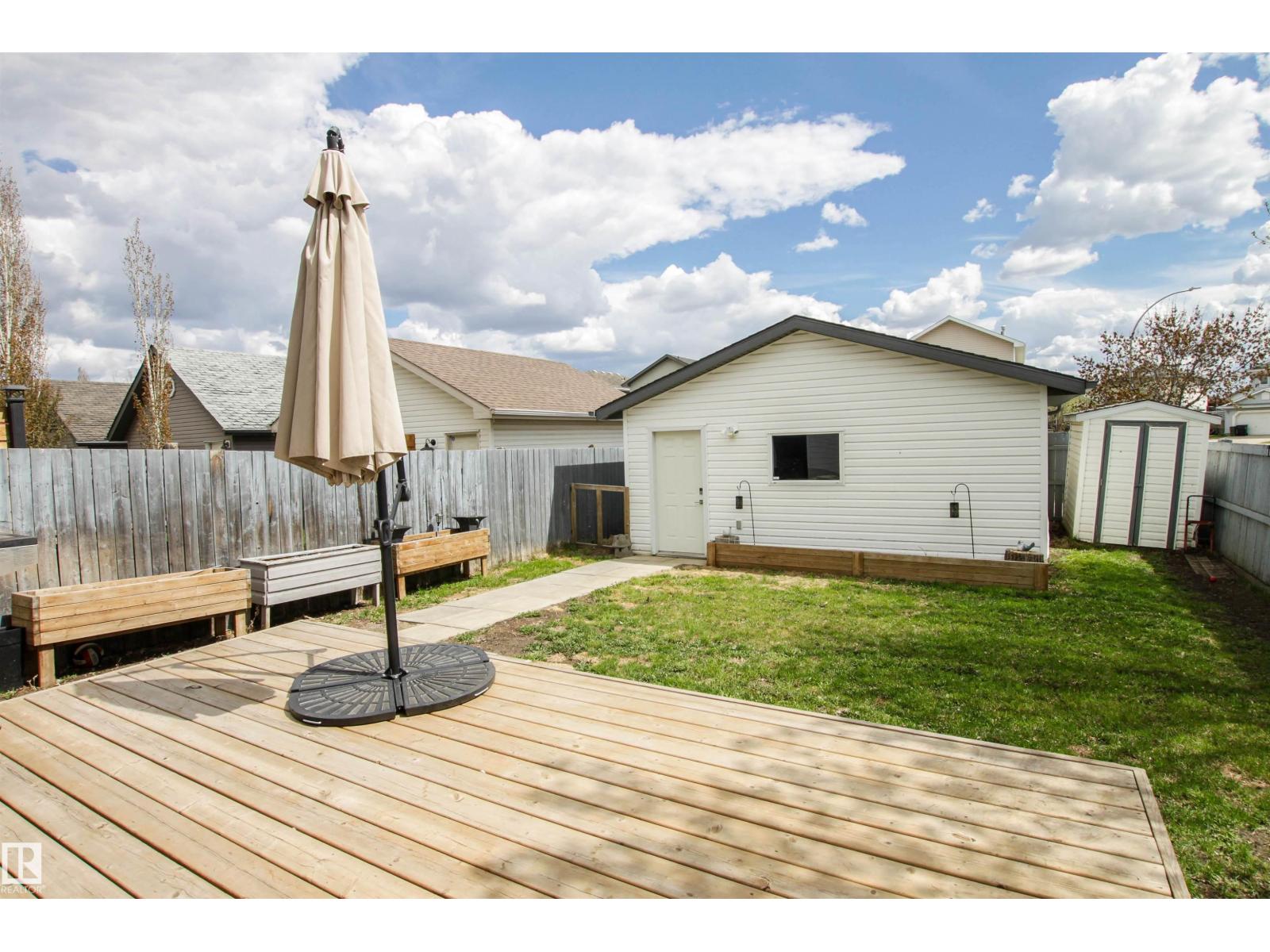 17311 90 ST NW - 31