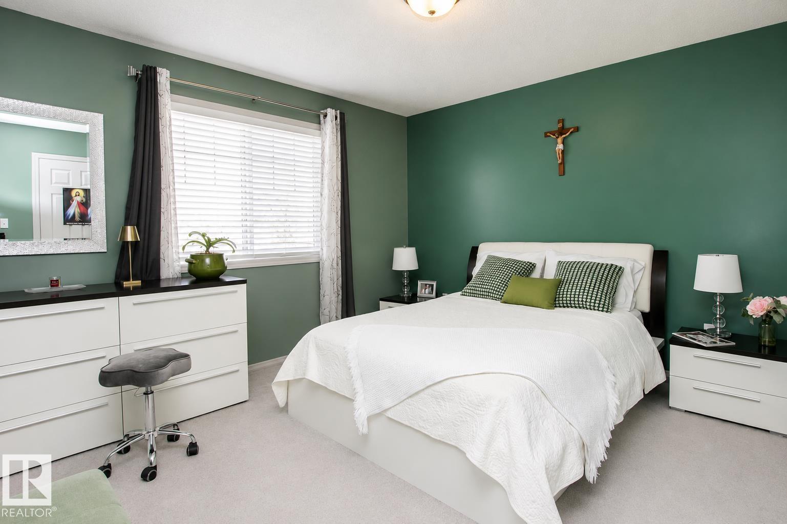17311 90 ST NW - 15