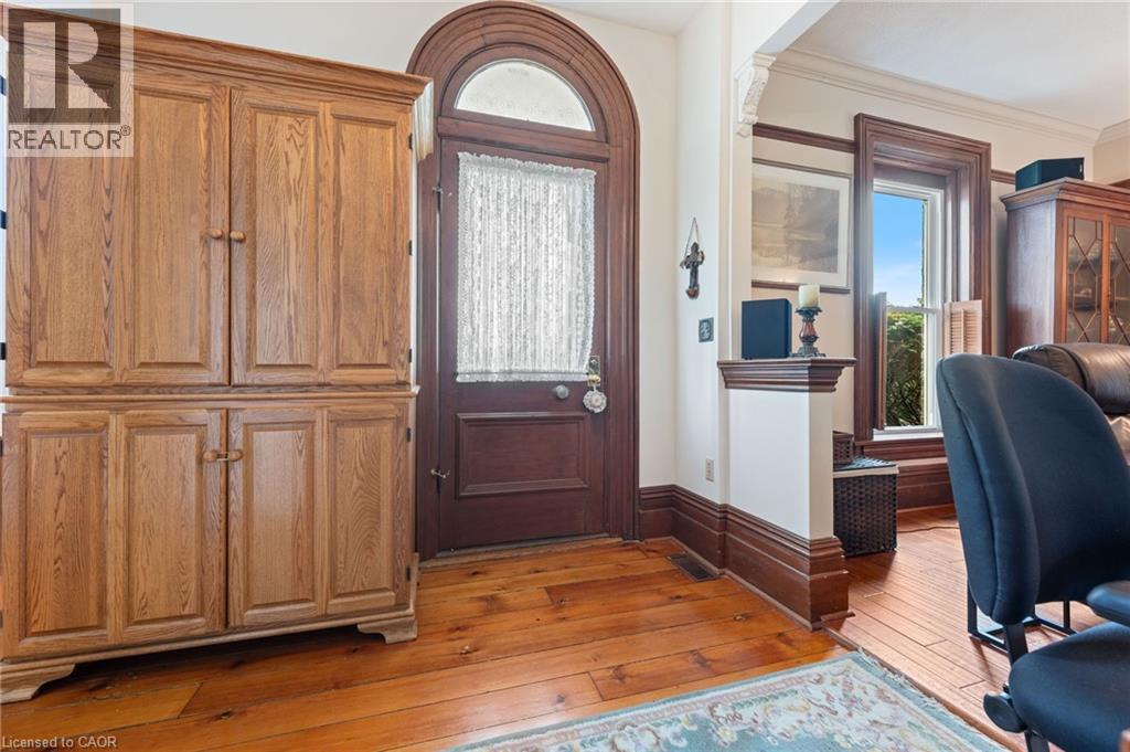 48 TEMPERANCE Street E - 26