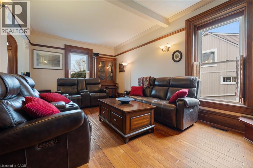 48 TEMPERANCE Street E - 27