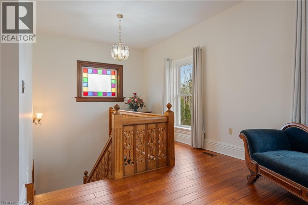 48 TEMPERANCE Street E - 39