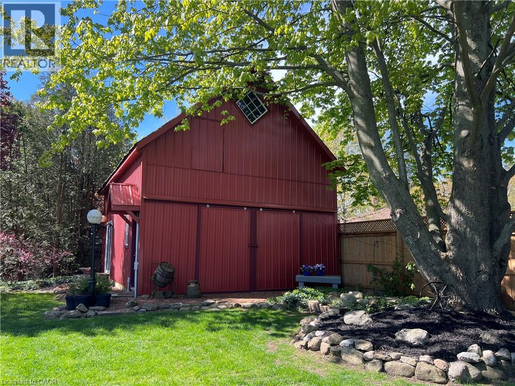 48 TEMPERANCE Street E - 13
