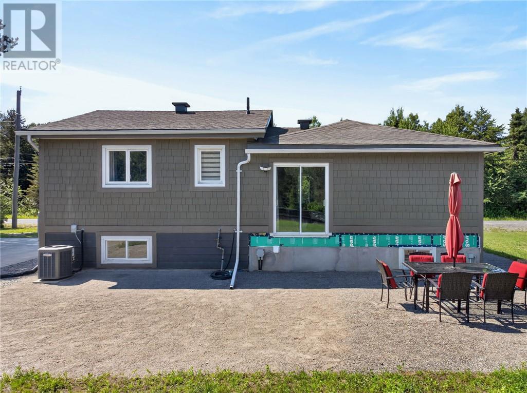 1640 Gravel Drive - 24