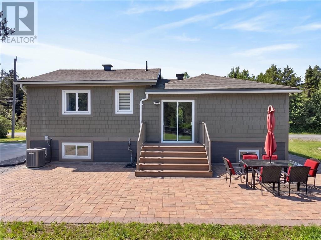 1640 Gravel Drive - 25