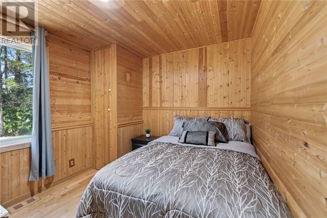 1640 Gravel Drive - 35