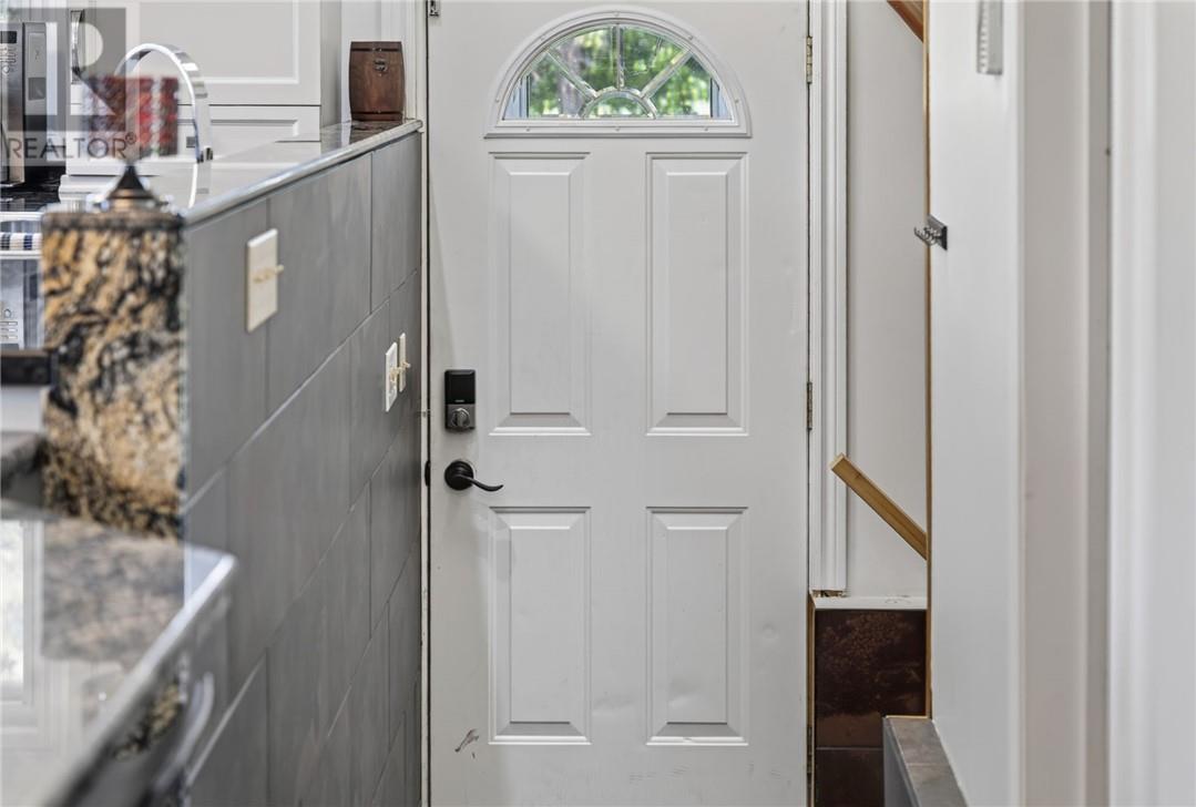 1640 Gravel Drive - 39