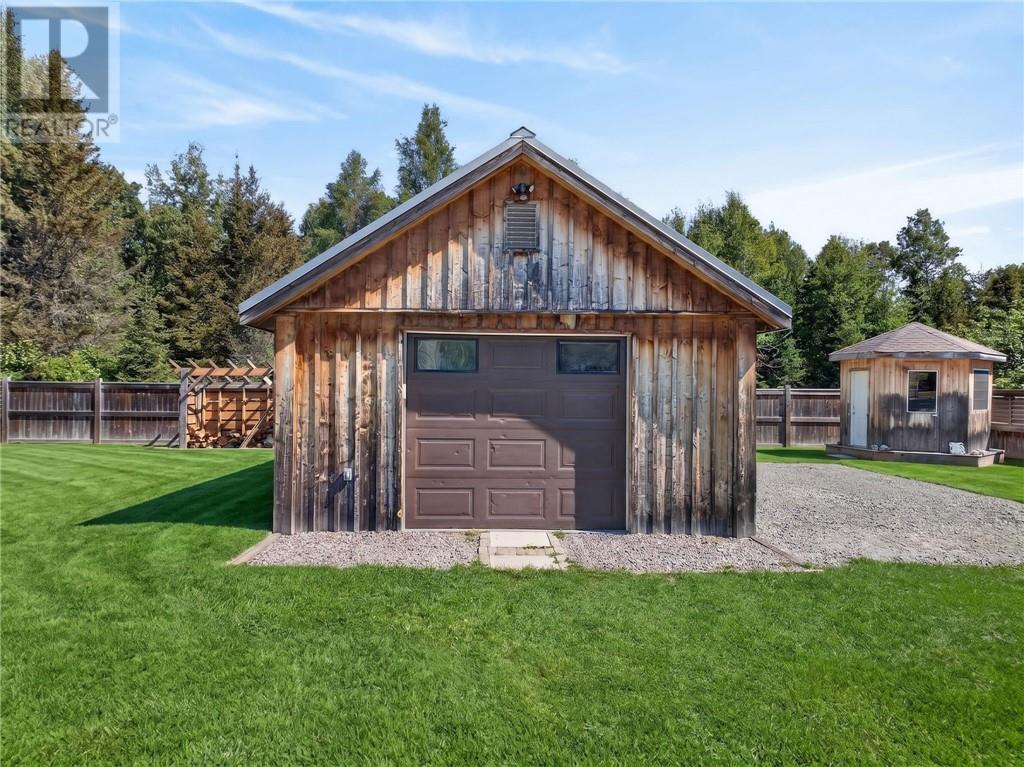 1640 Gravel Drive - 49