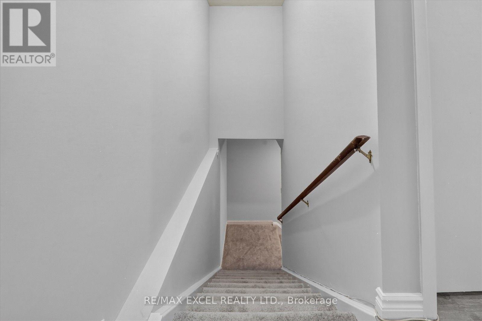 26 LIGHTHALL CRESCENT - 13