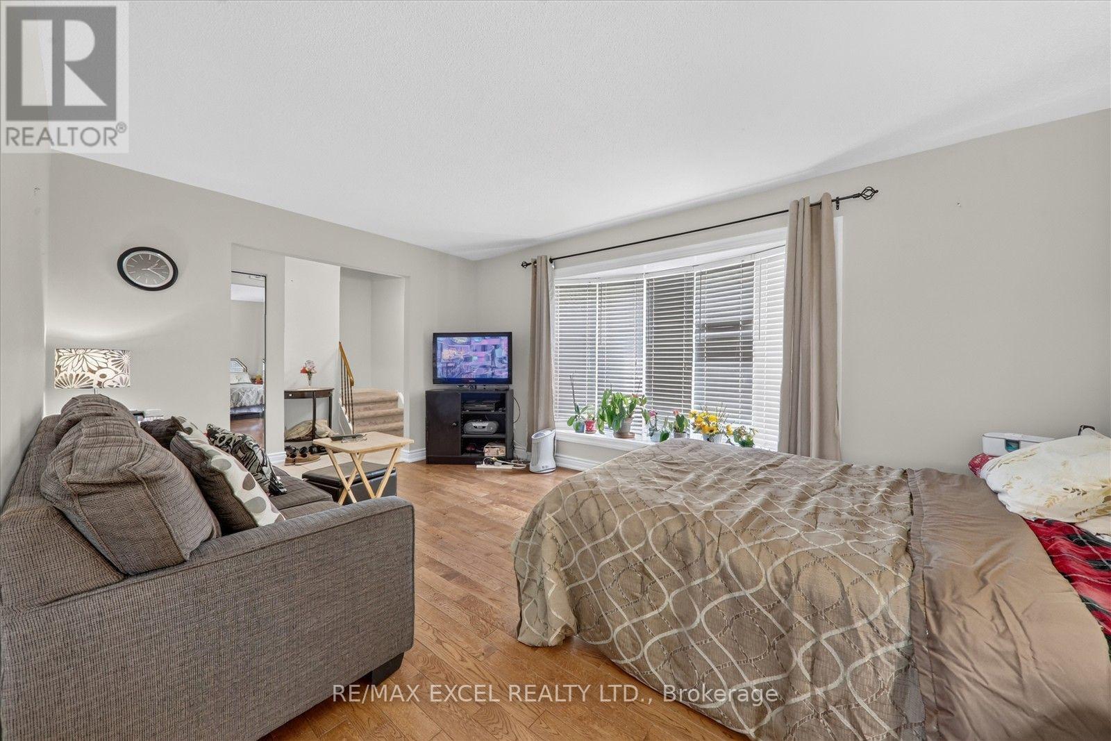 26 LIGHTHALL CRESCENT - 9