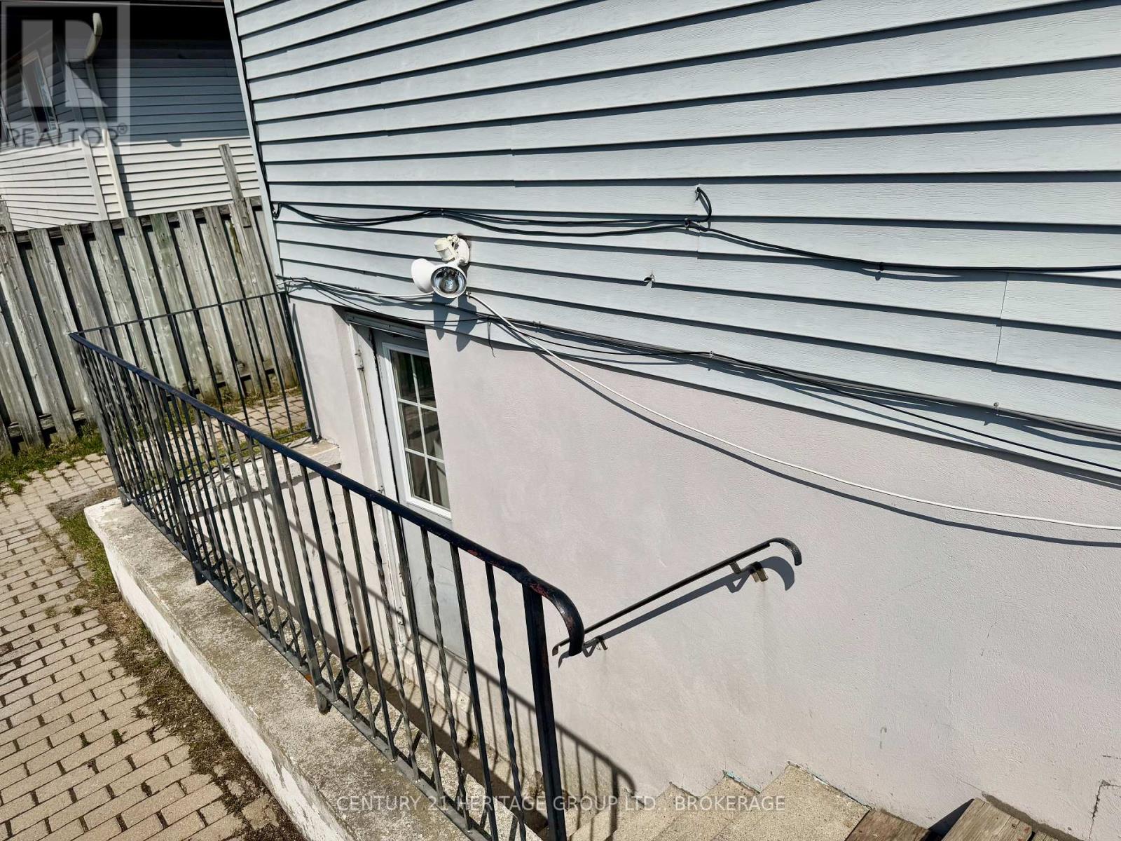 356 OWENS CRESCENT - 20
