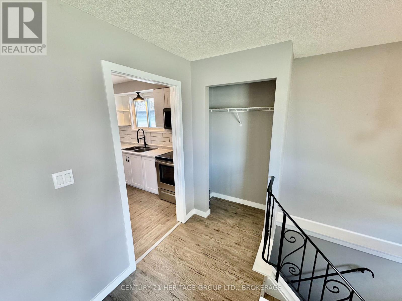 356 OWENS CRESCENT - 4