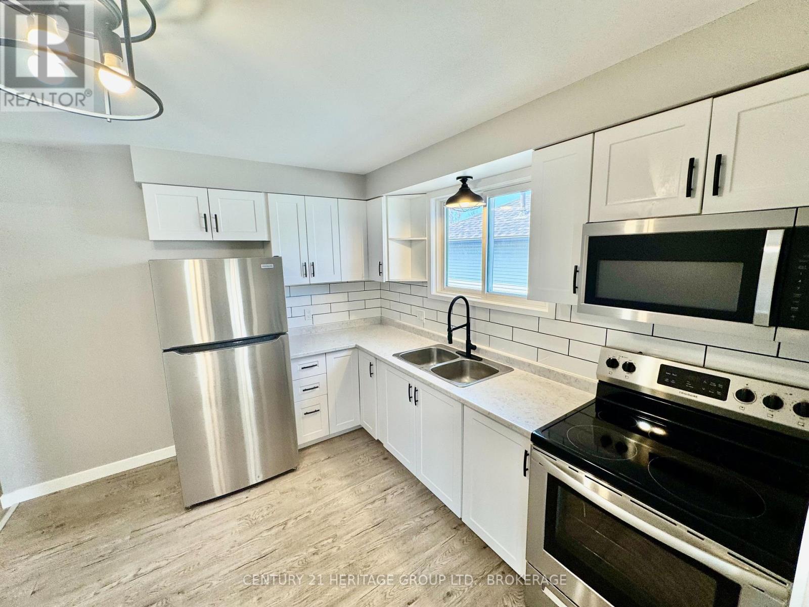 356 OWENS CRESCENT - 5