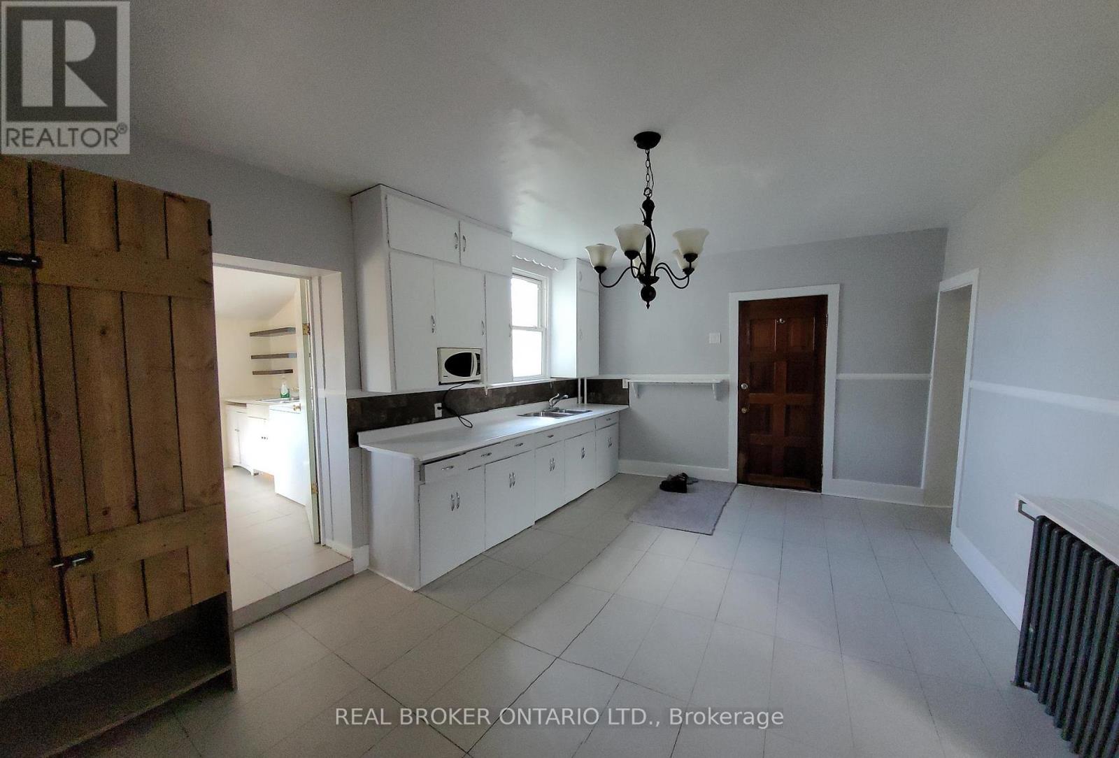 426 PHIPPS STREET - 8