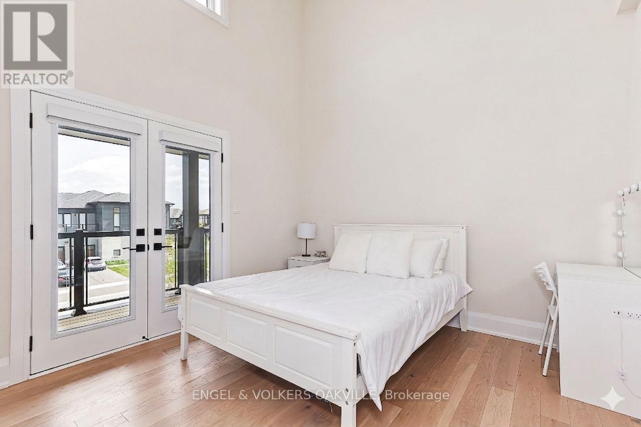 117 STONELEIGH DRIVE - 41