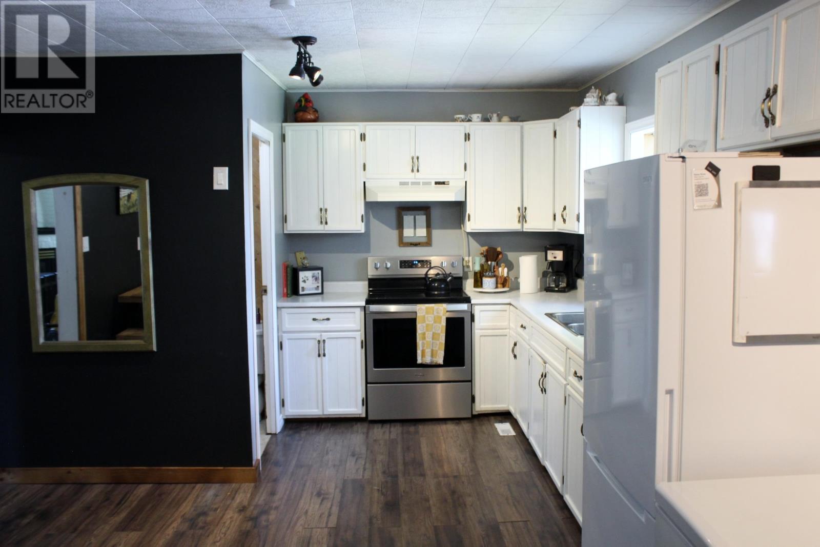 210 FIFTH ST - 18