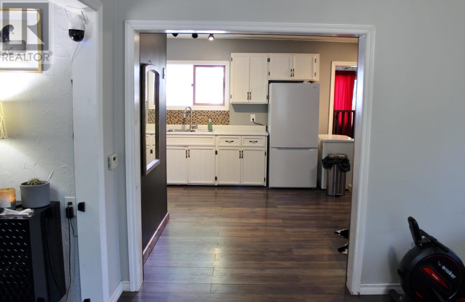 210 FIFTH ST - 20