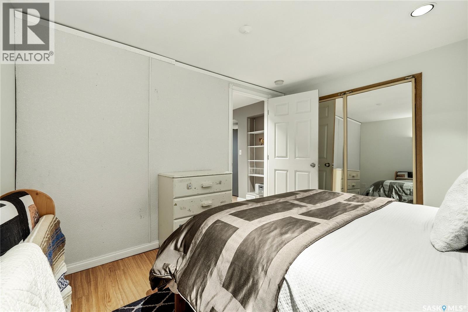 2775 Rothwell STREET - 28