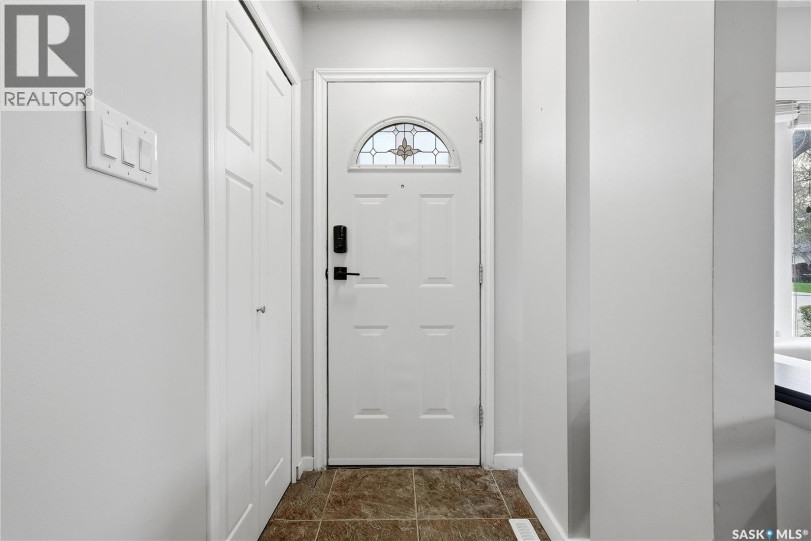 2775 Rothwell STREET - 3