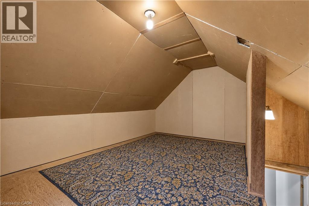 1629 GREGORY Road - 28