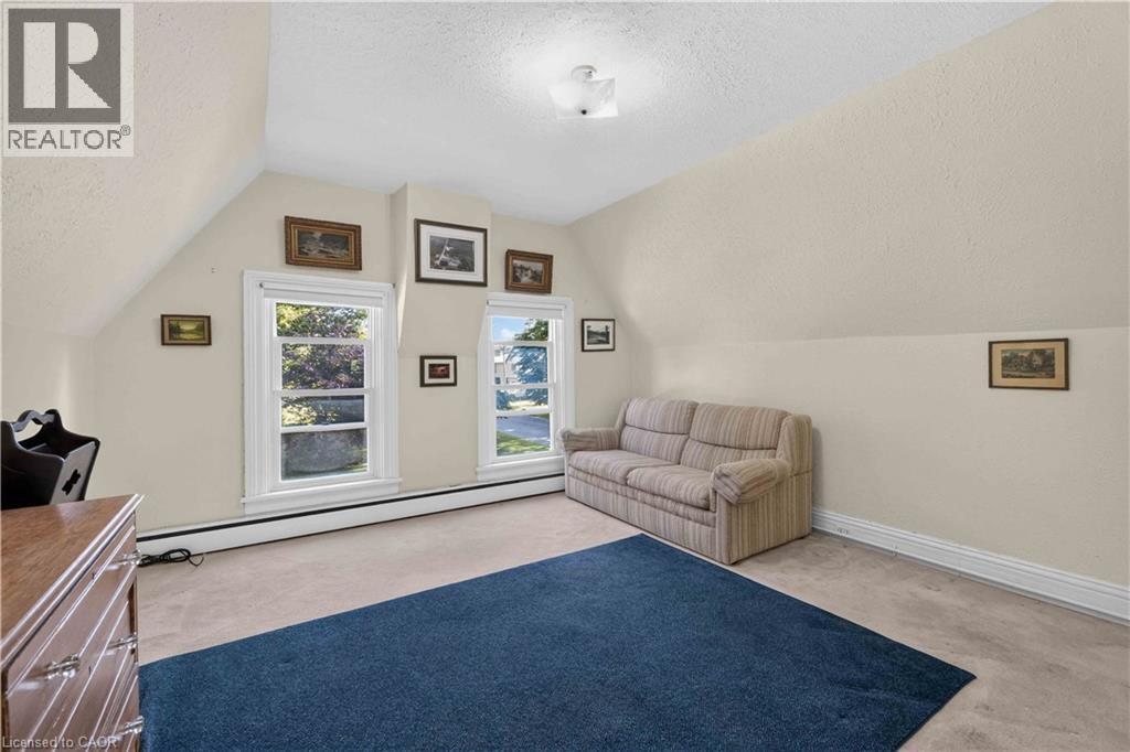 1629 GREGORY Road - 35