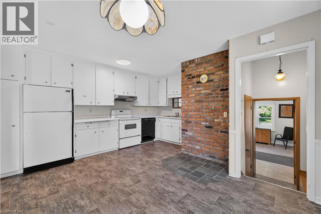 1629 GREGORY Road - 22