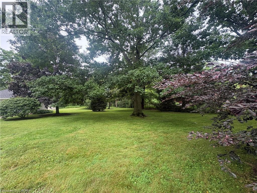 1629 GREGORY Road - 10