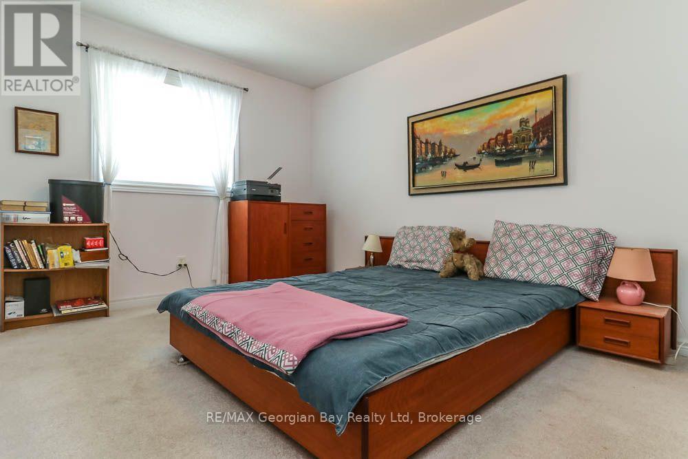 947 MONTREAL STREET - 17
