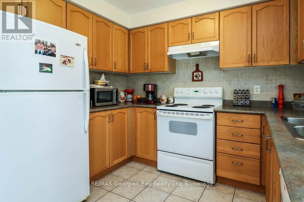 947 MONTREAL STREET - 13