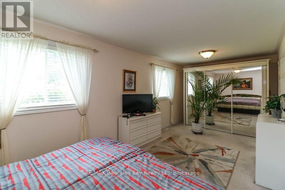 947 MONTREAL STREET - 16