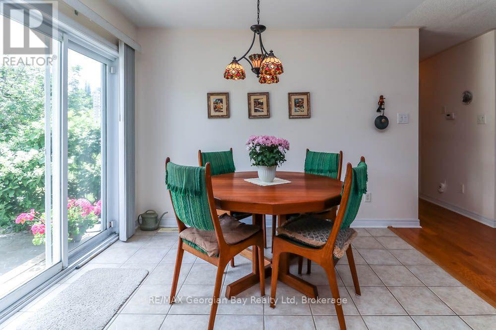 947 MONTREAL STREET - 14