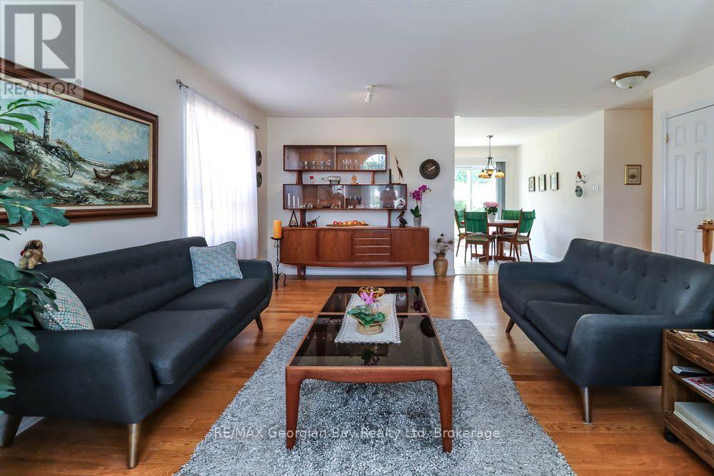 947 MONTREAL STREET - 10