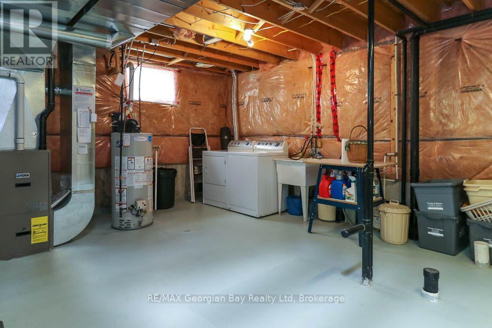 947 MONTREAL STREET - 27