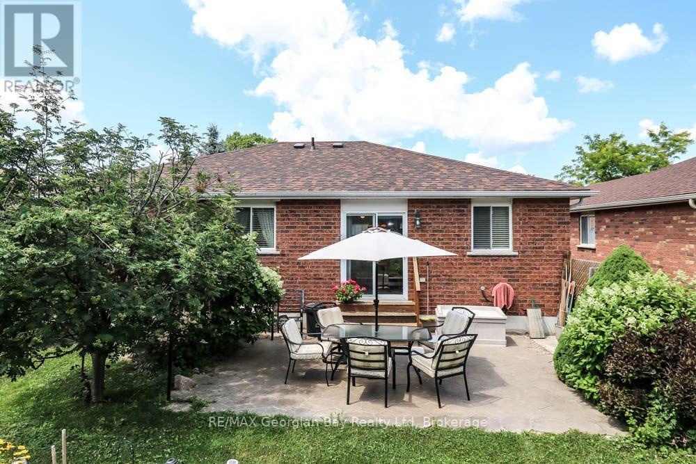 947 MONTREAL STREET - 31