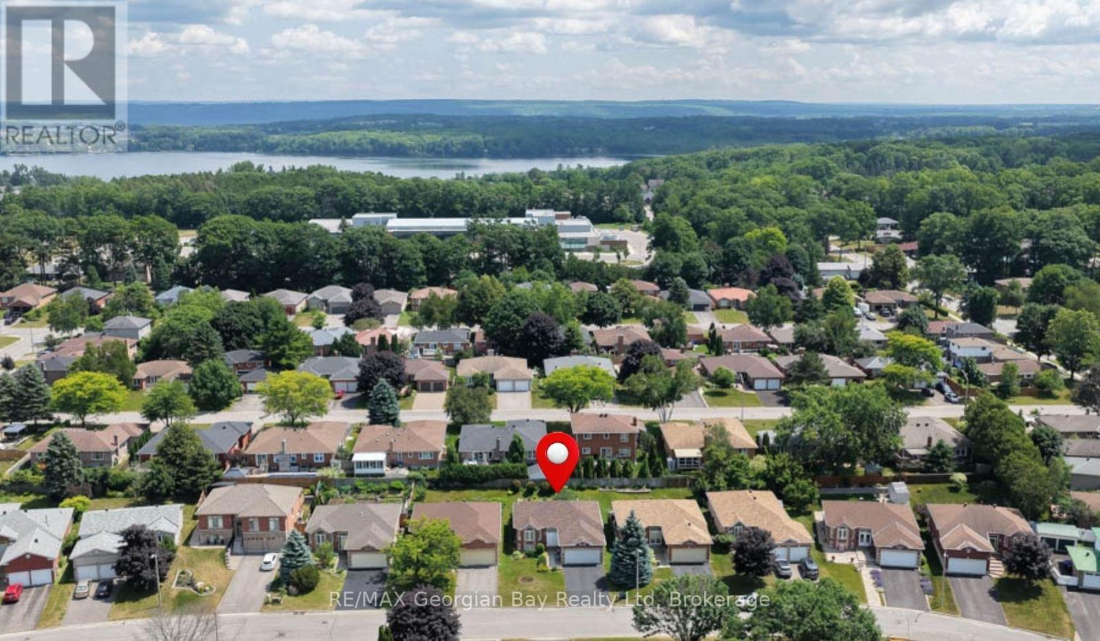 947 MONTREAL STREET - 40