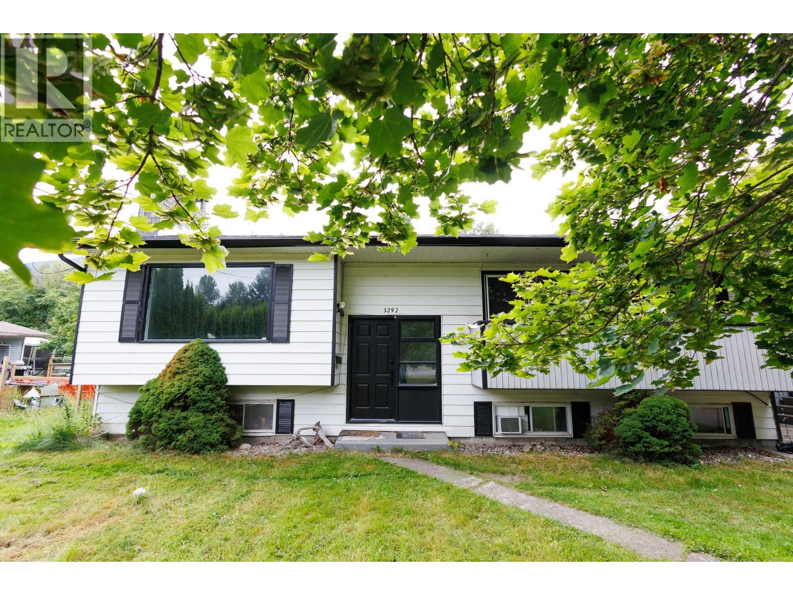 3292 KOFOED Drive, Terrace