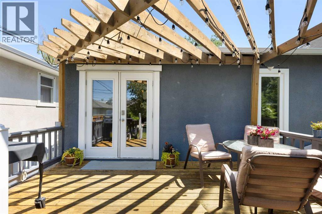 2605 29 Street SW — photo 34