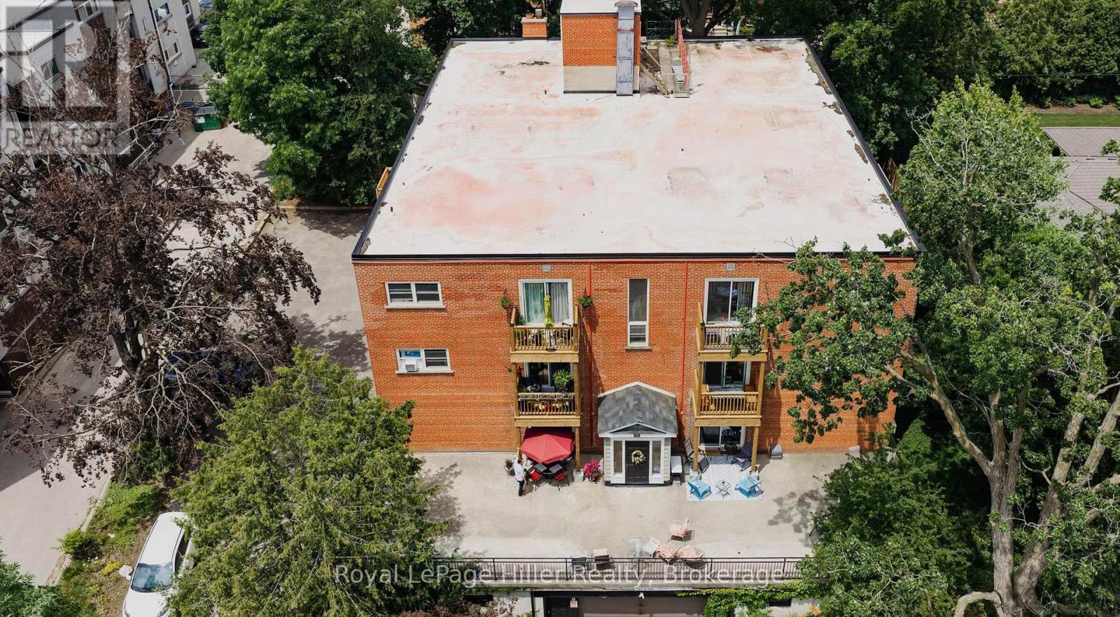 98 WILLIAM STREET E - 1