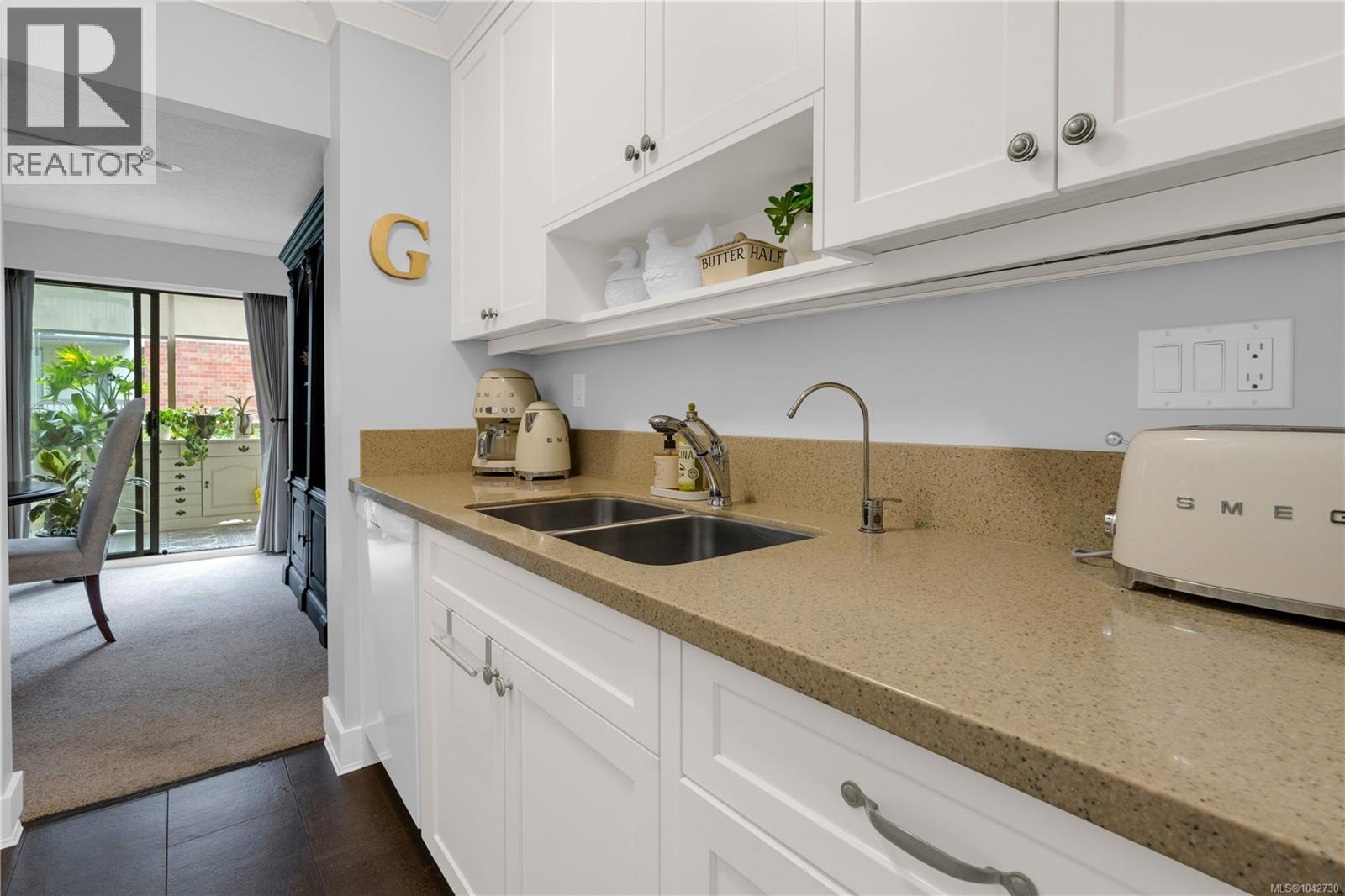 205 2125 Oak Bay Avenue, Oak Bay