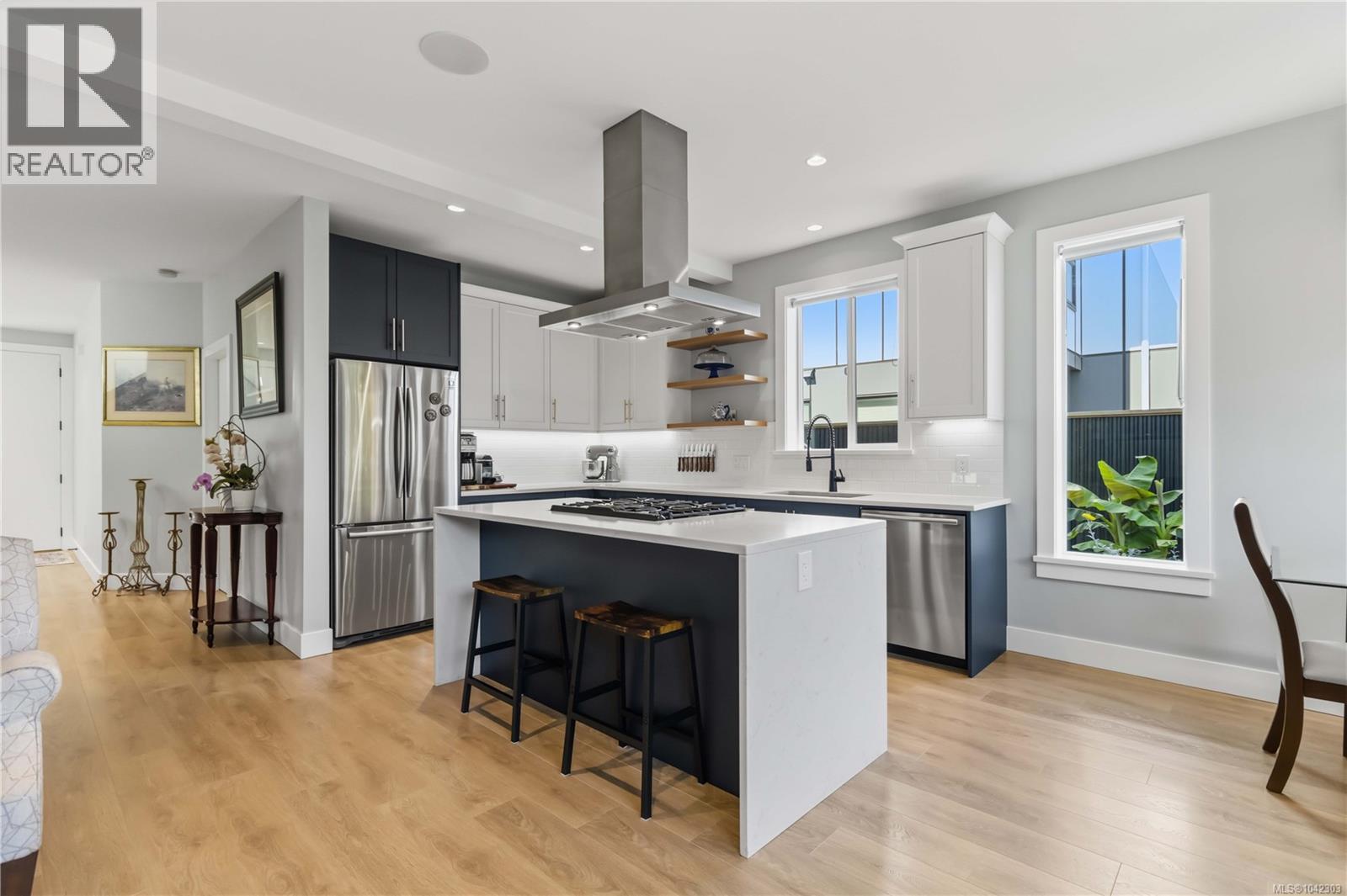 1176 Clarke Rd - 11