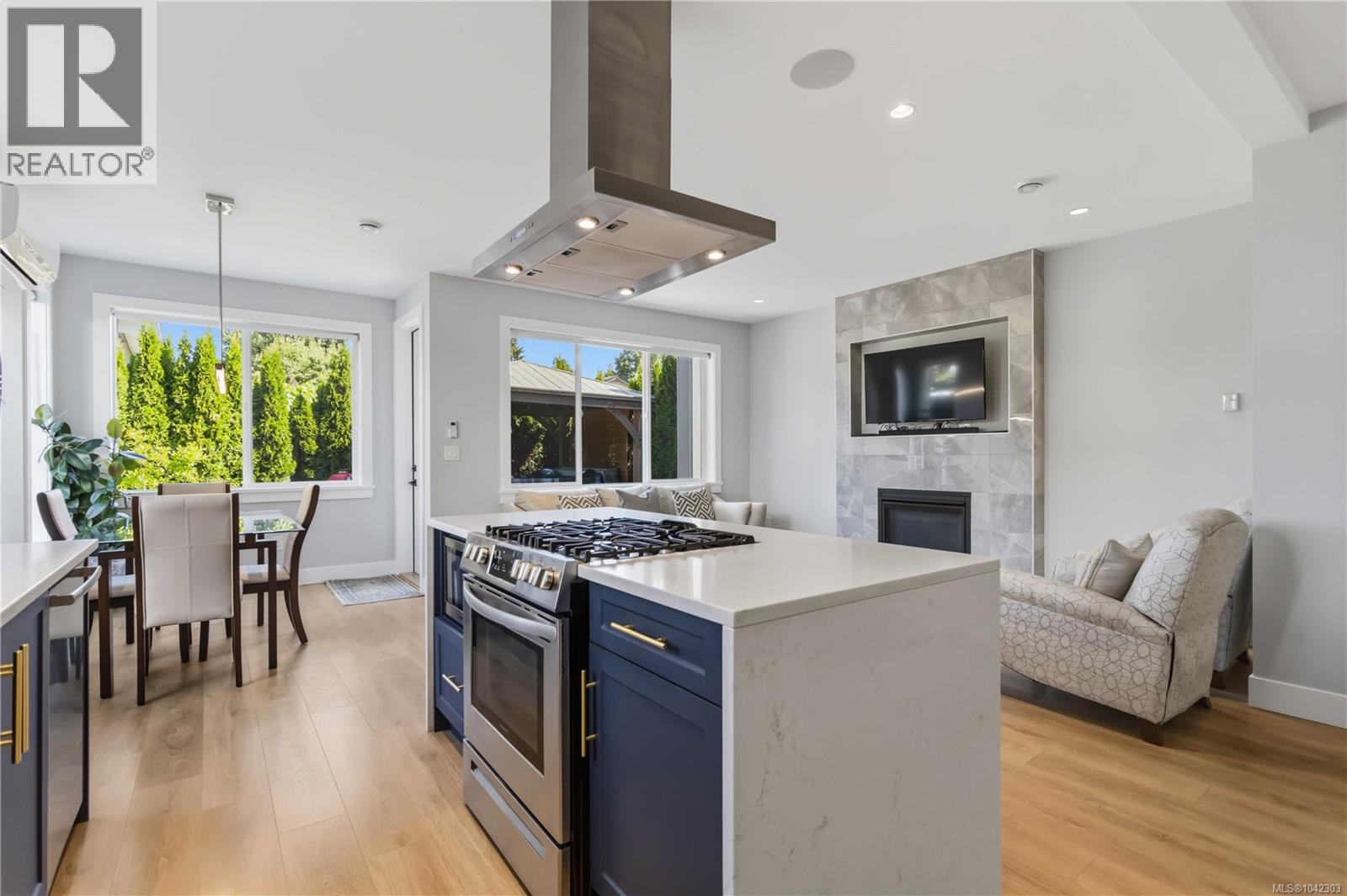 1176 Clarke Rd - 13